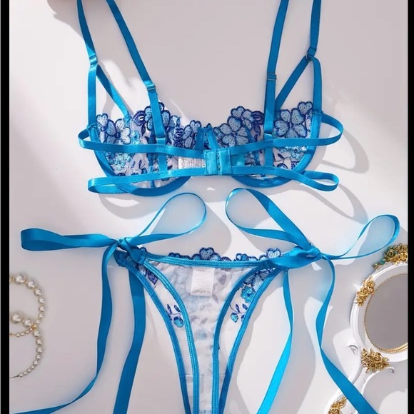 Lingerie set sexy 2 piece bra & panty - Picture 2 of 2